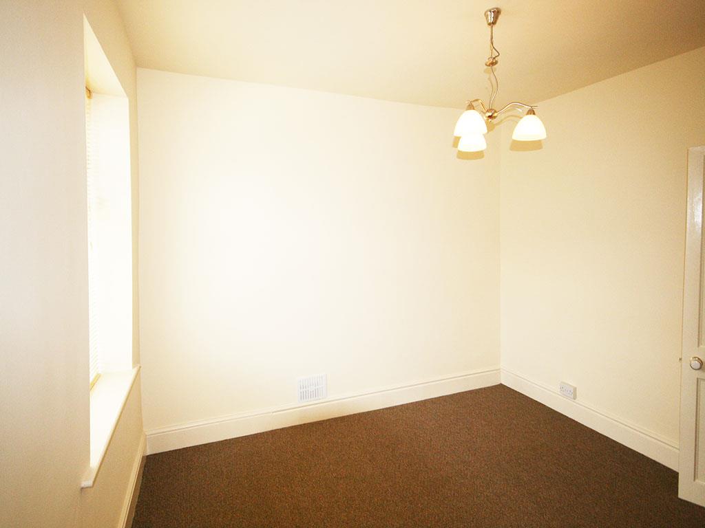 2 bedroom terraced house To Let in Barnoldswick - IMG_1208.jpg
